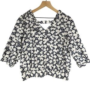 Anthropologie Postmark Top Womens 12‎ Blue White Floral V-Neck
